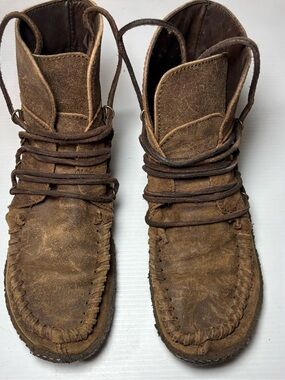 Brown suede/soft leather moccasin-style ankle boots (pair)
